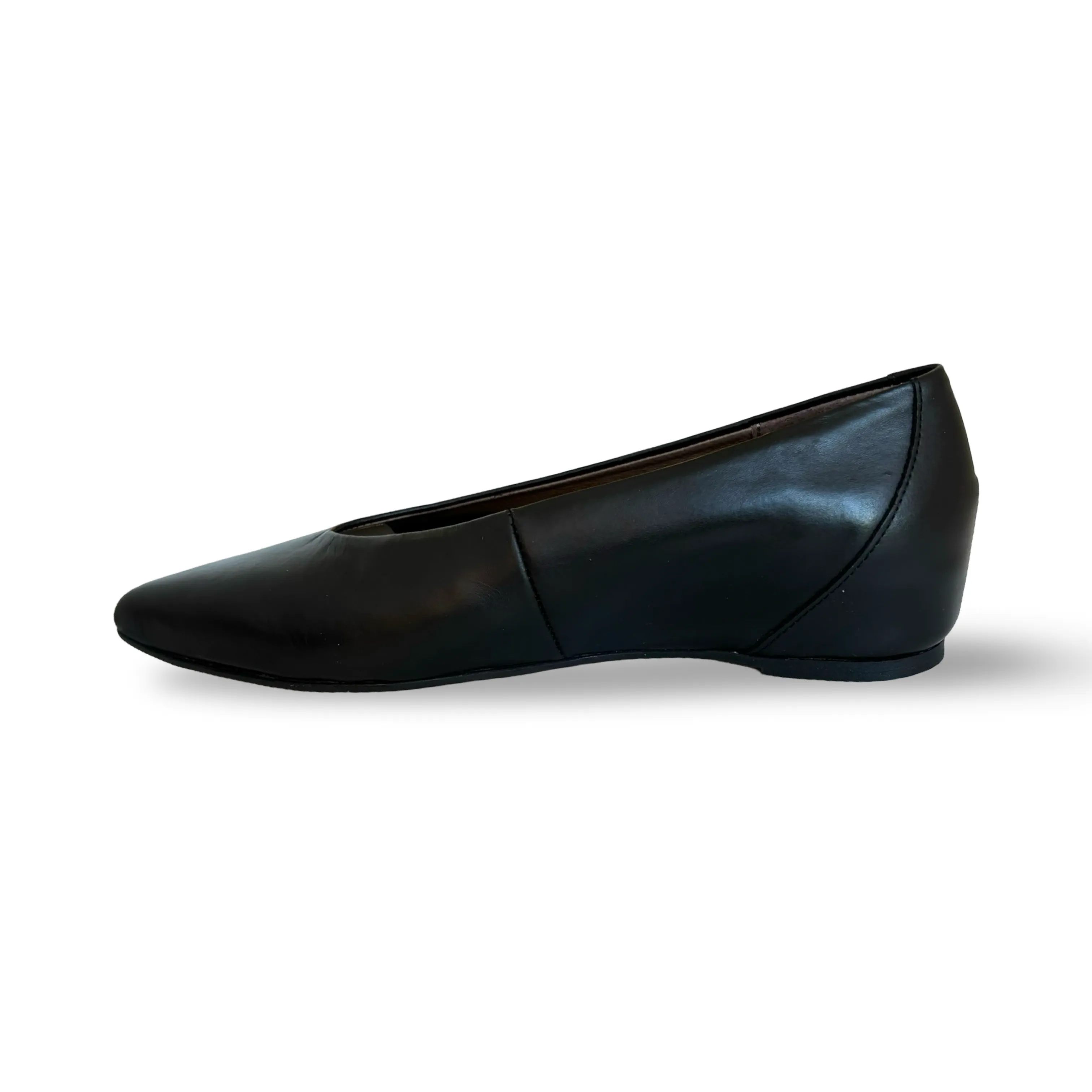 A3802 Black Triana Modern Ballet Flat