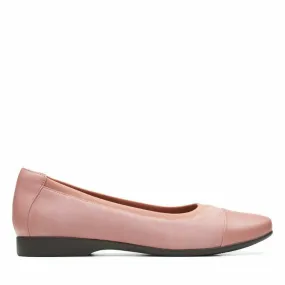 Clarks Women's Un Darcey Flat