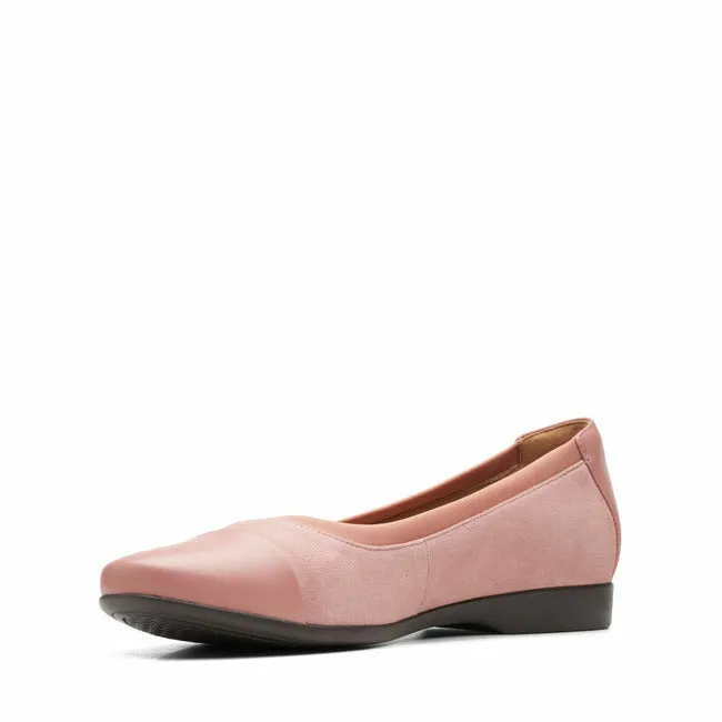 Clarks Women's Un Darcey Flat