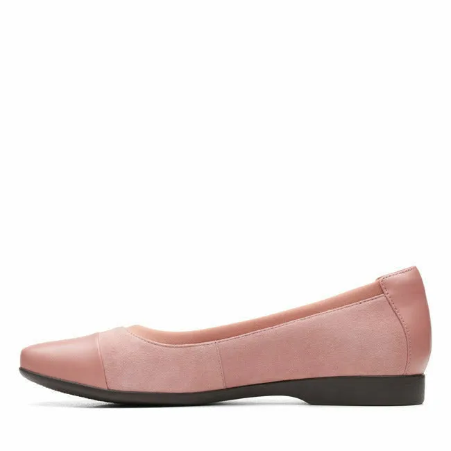 Clarks Women's Un Darcey Flat