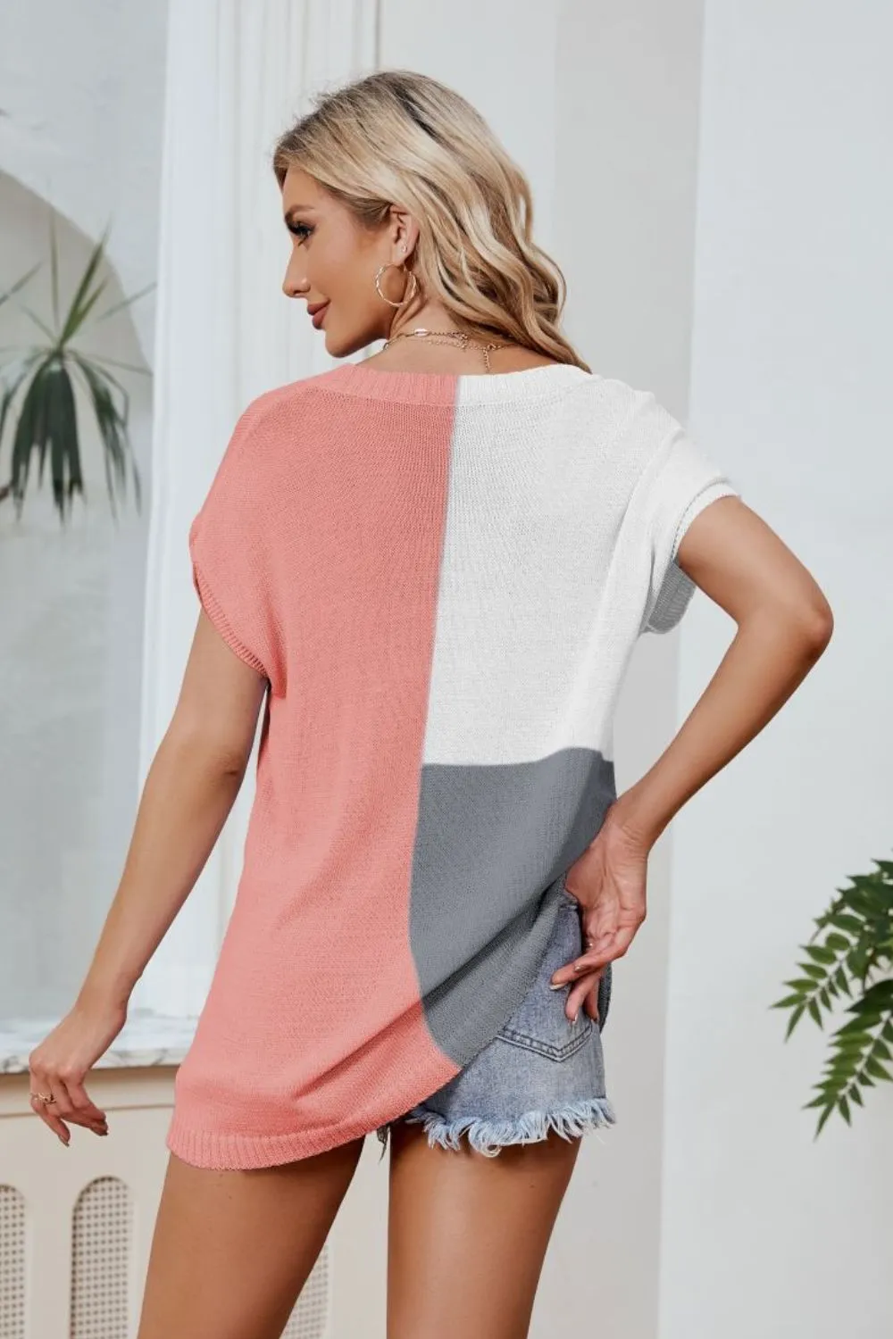 V-Neck Color Block Knit Top