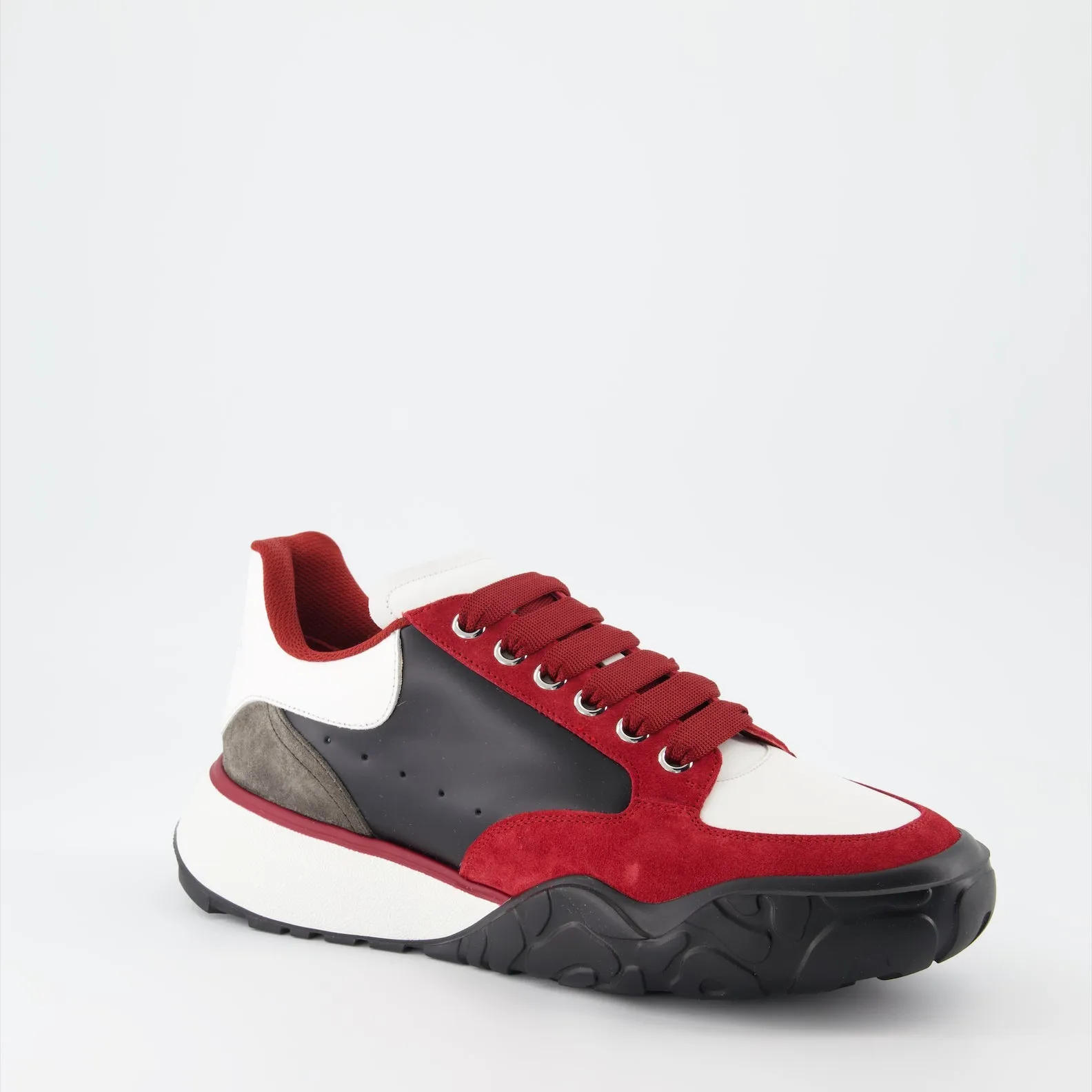 Court Trainer Black-Red Sneakers