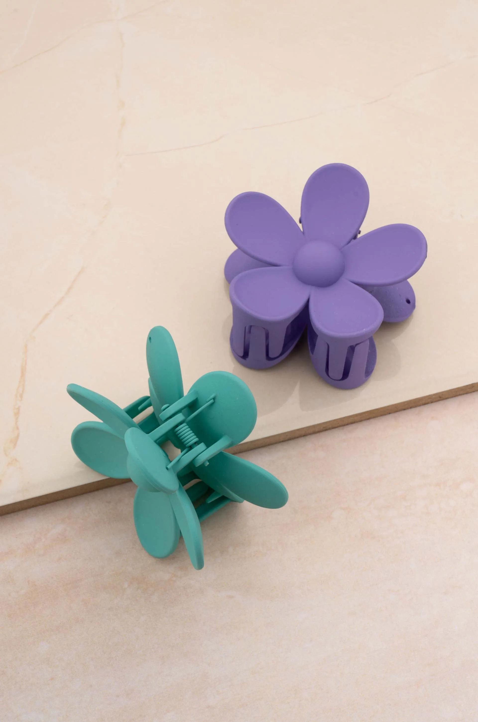 Flower Power Daisy Hair Claw Set