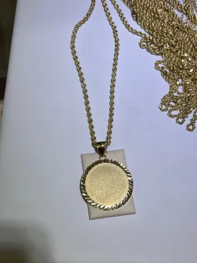 Gold Picture Pendant Set