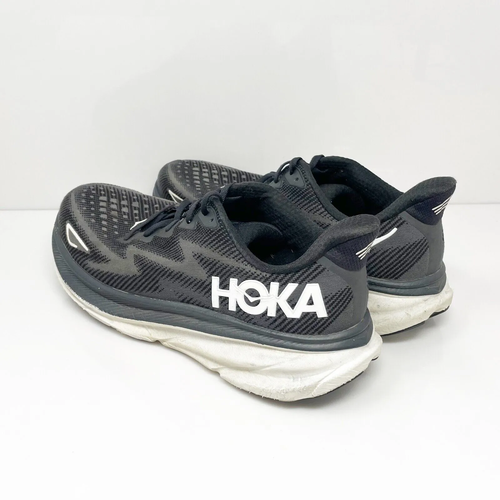 Hoka One One Mens Clifton 9 1127895 BWHT Black Running Shoes Sneakers Size 12.5D