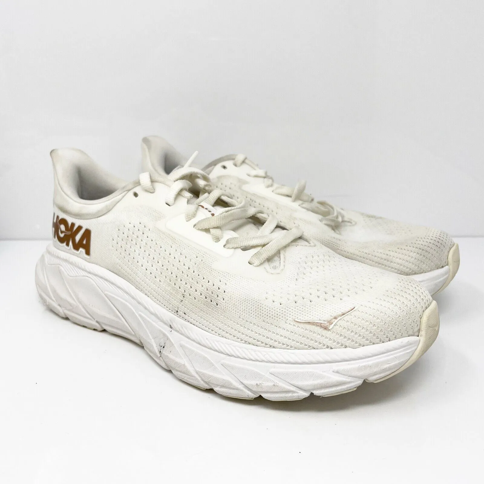 Hoka One One Womens Arahi 7 1147851 BSG White Running Shoes Sneakers Size 7 B