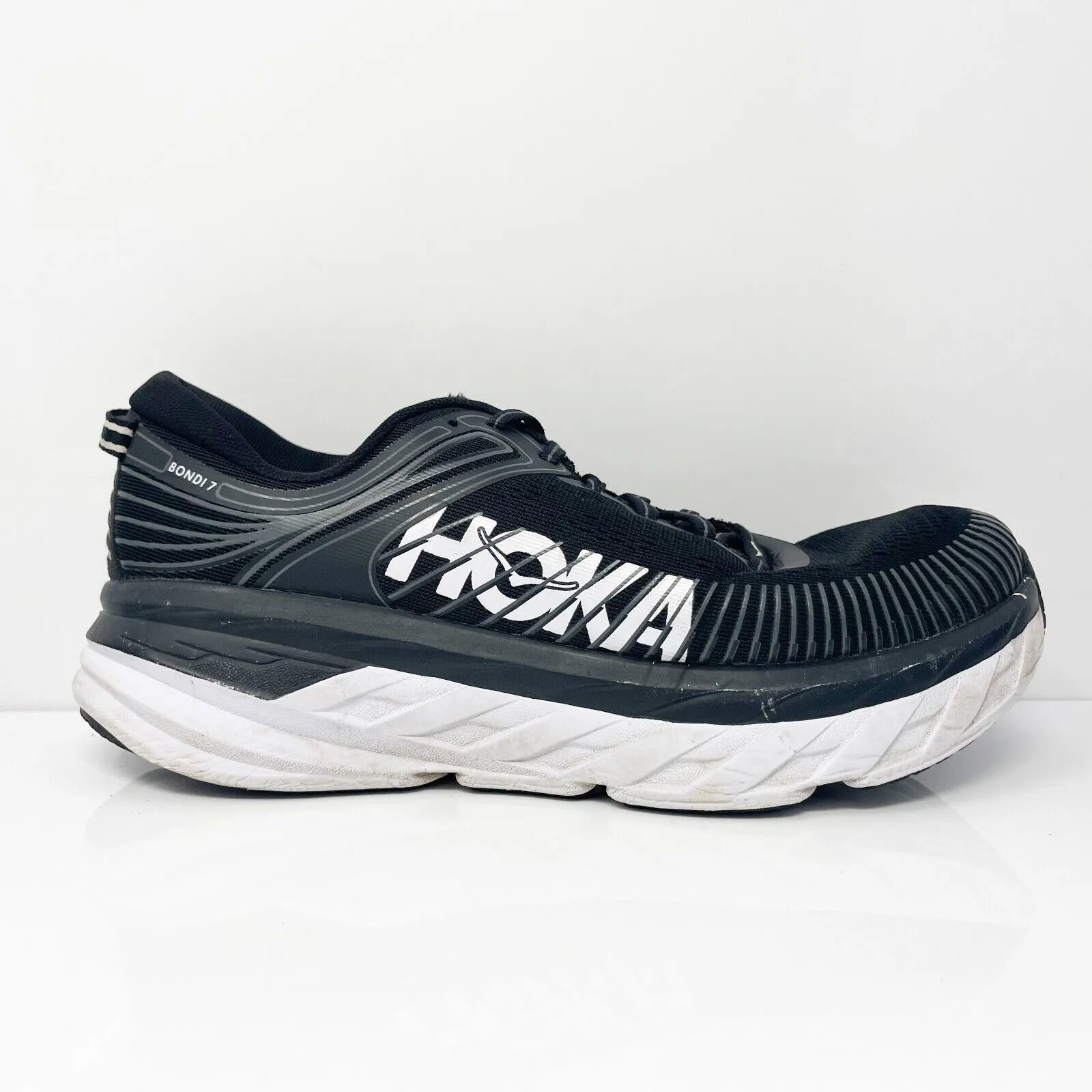 Hoka One One Womens Bondi 7 1110519 BWHT Black Running Shoes Sneakers Size 9