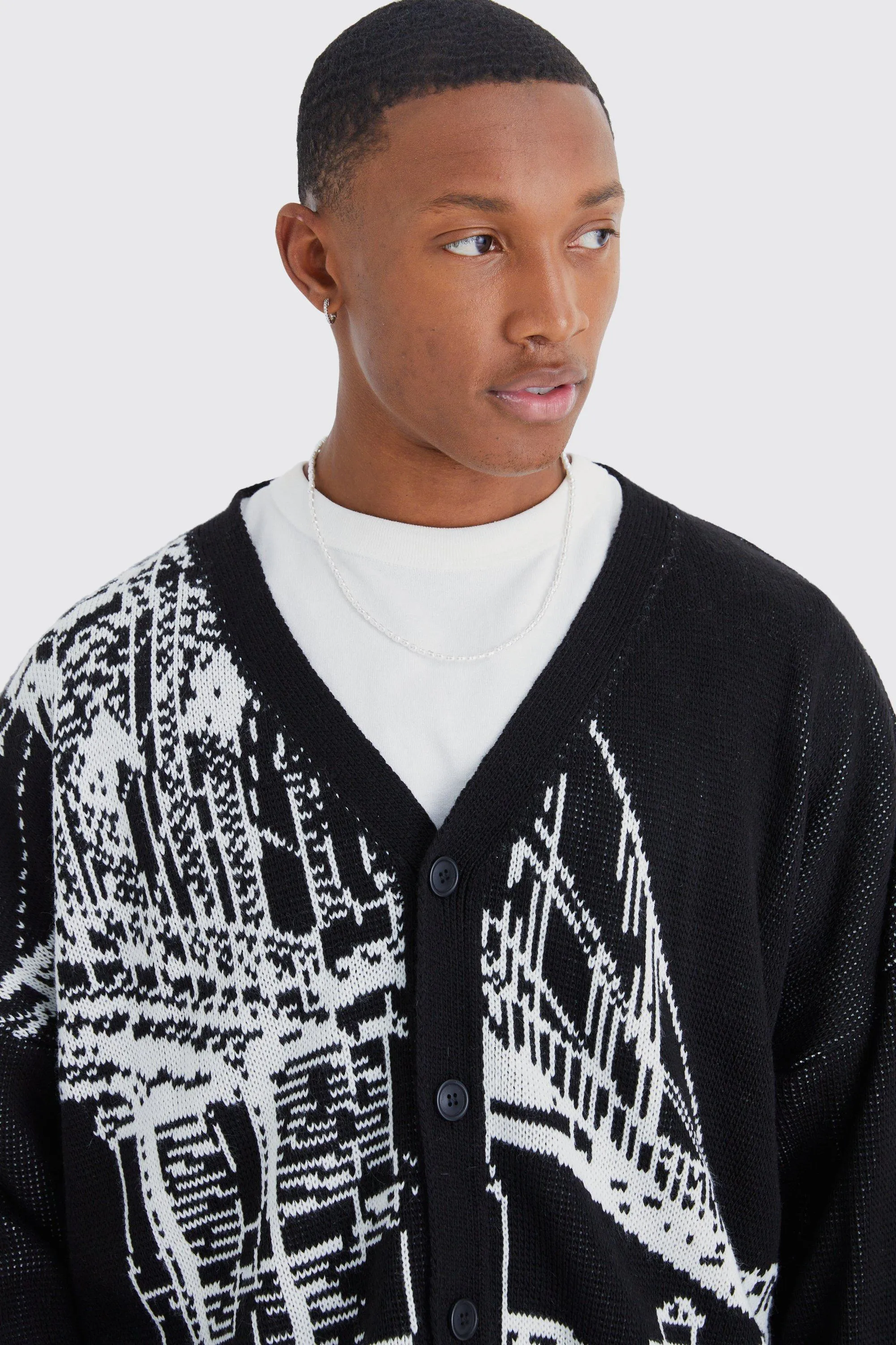 Oversized Line Graphic Cardigan - Jumpers & Cardigans Collection | boohooMAN