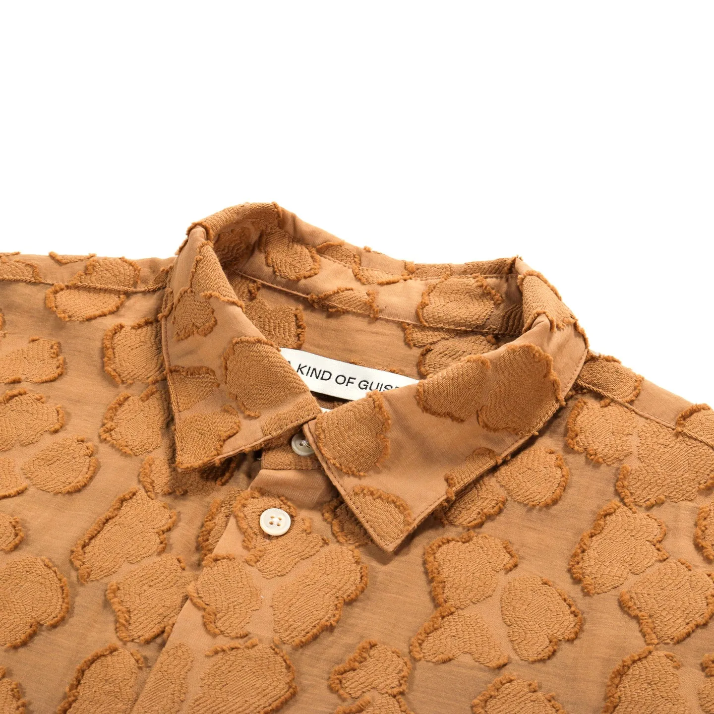 Kind of Guise Elio Shirt Giraffe - Shop Now.