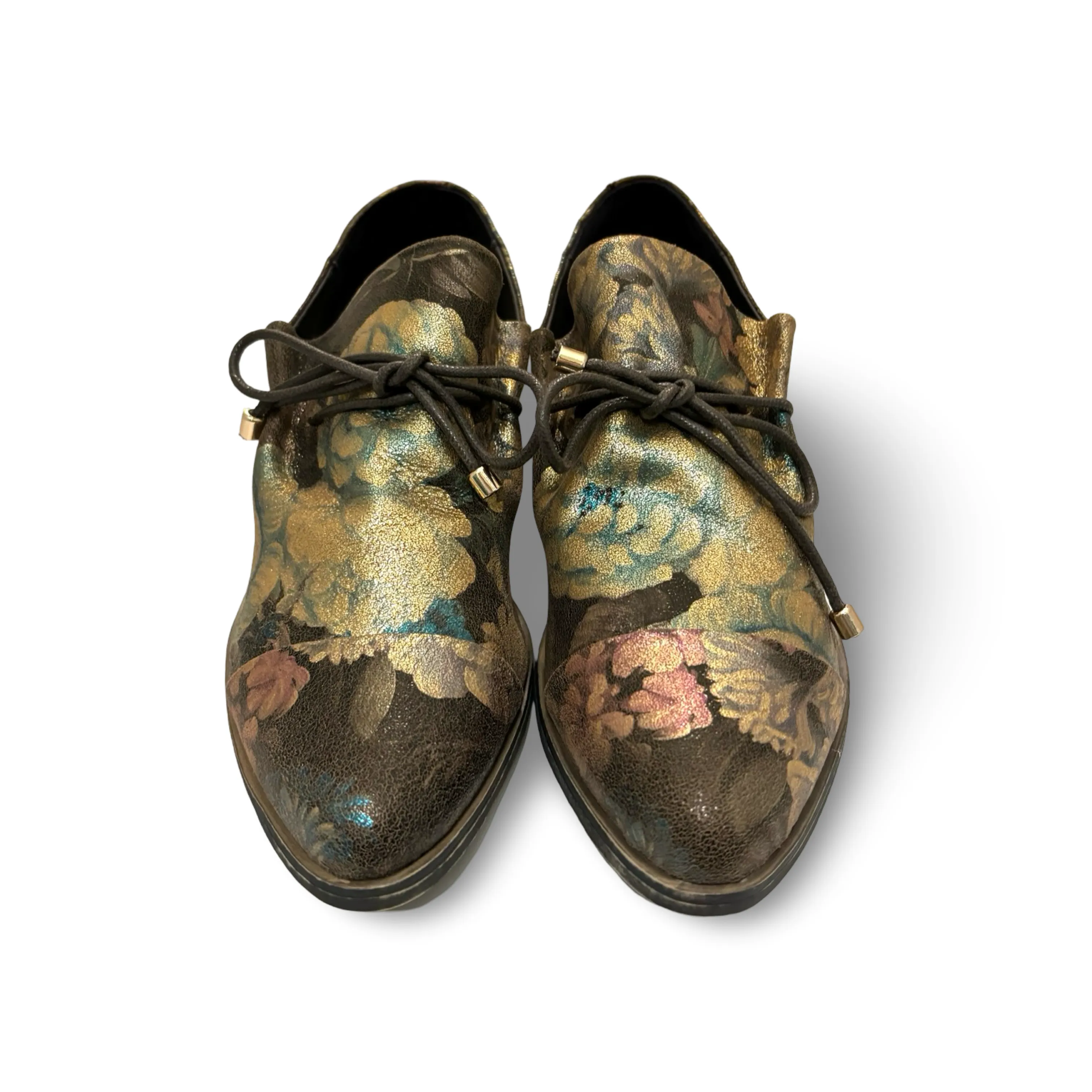 Kotty Blue Metal Floral Flat