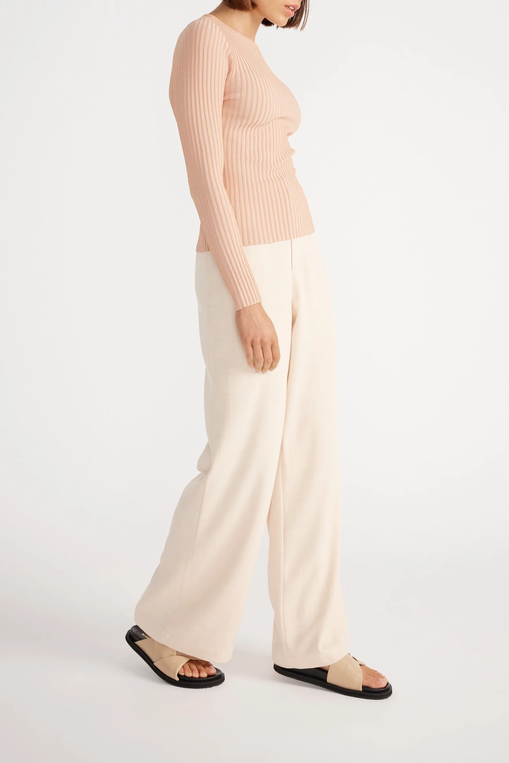 Label Staple Ulla Knit Top Peach.