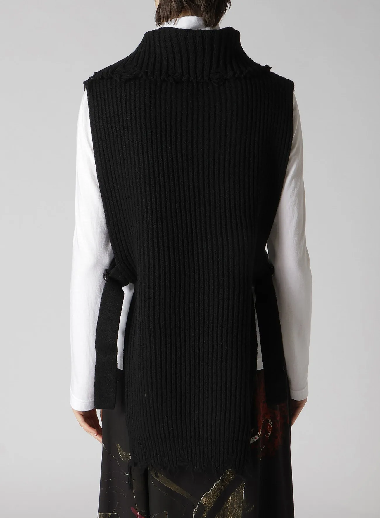 LAMB WOOL DAMAGED KNIT VEST