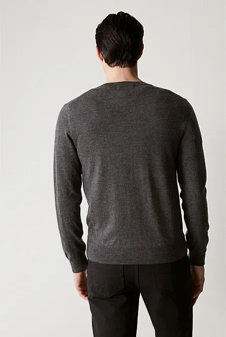 Merino V Neck Knit