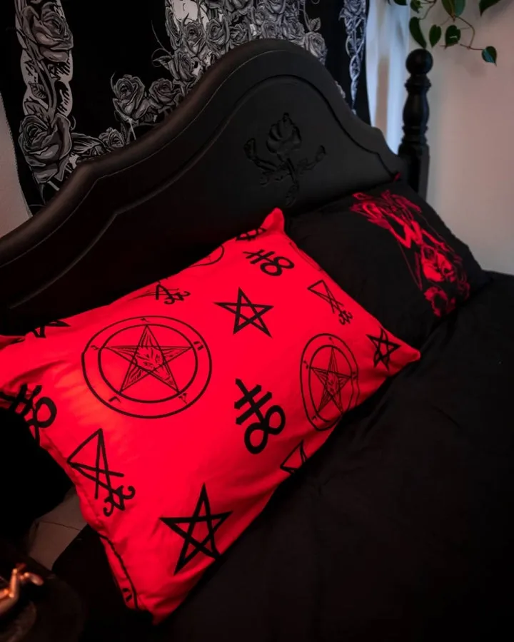 Satanic Pillowcase Set