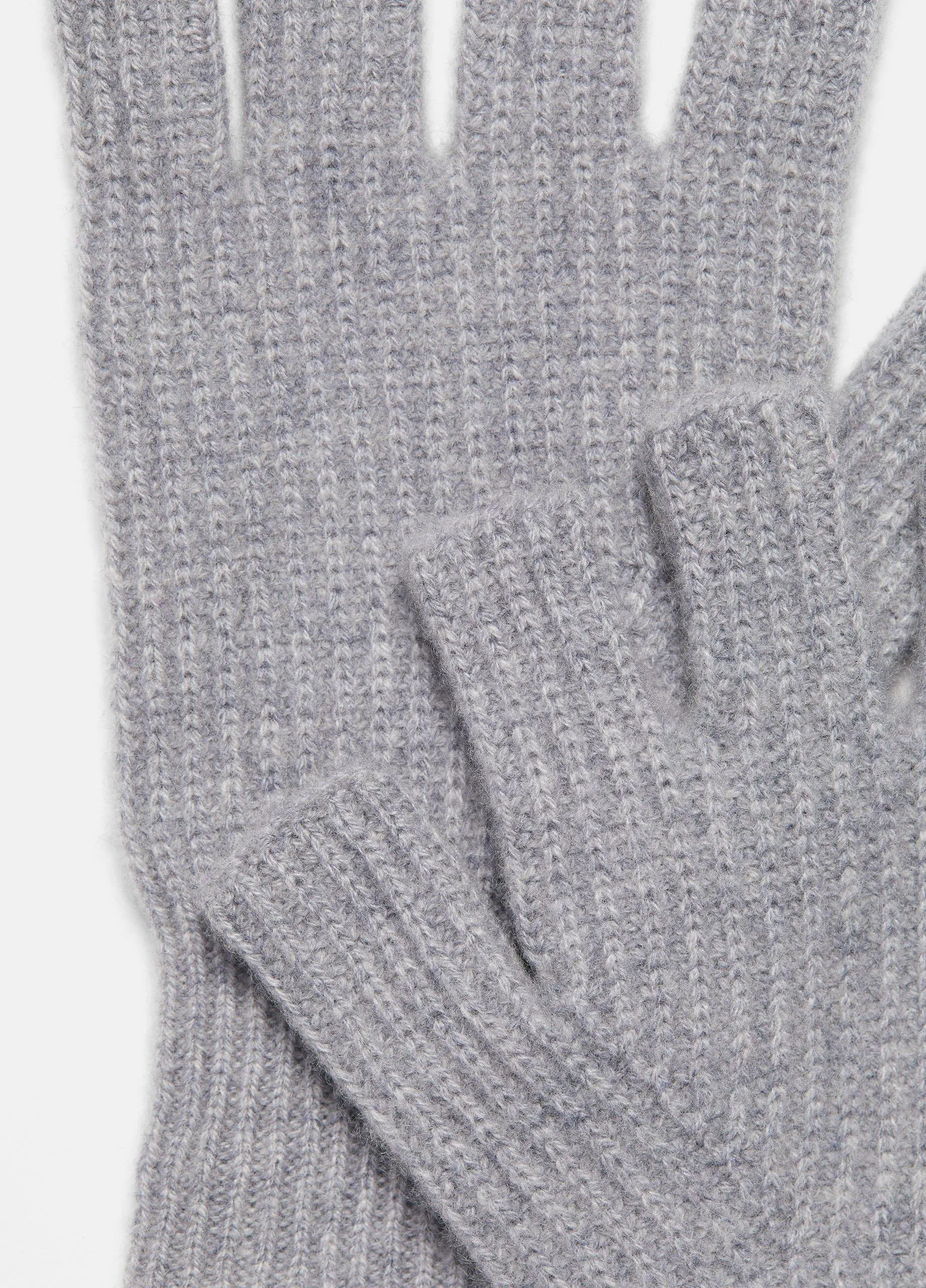 Plush Cashmere Rib-Knit Fingerless Glove