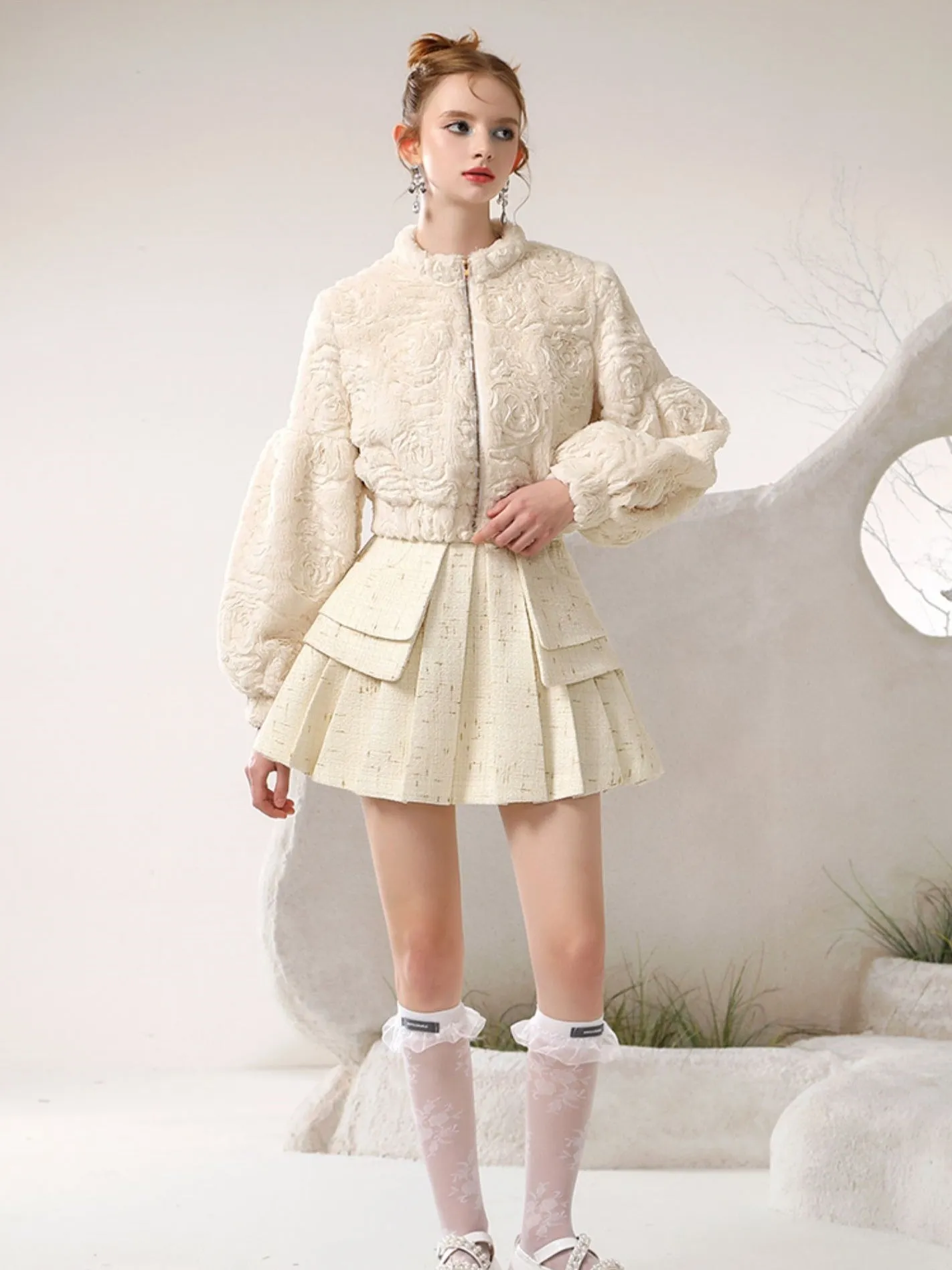 Rose Embroidery Feminine Balloon-Sleeve Jacket