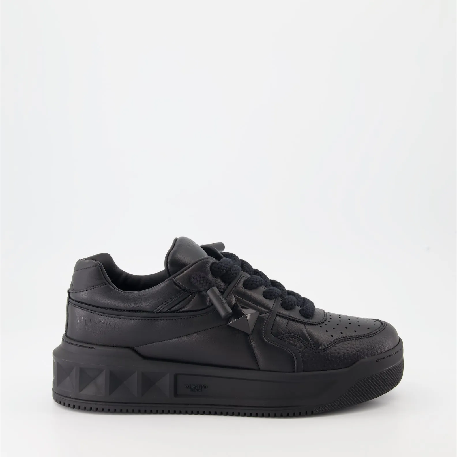 Sleek One Stud Leather Sneakers