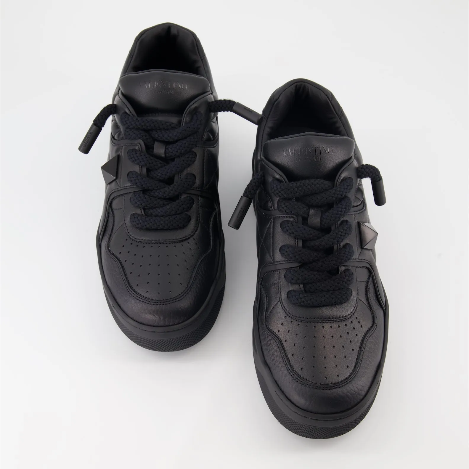 Sleek One Stud Leather Sneakers