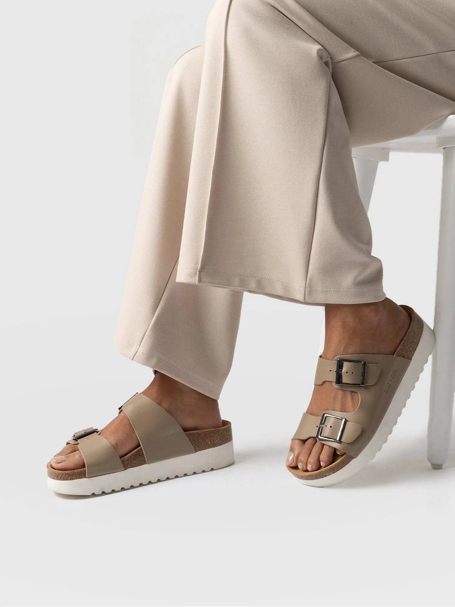 Sutton Slides - Taupe