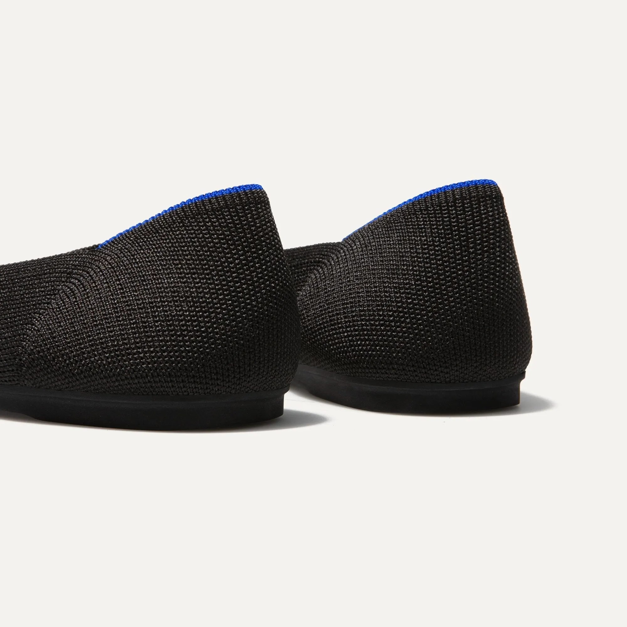 The Flat in Black Solid