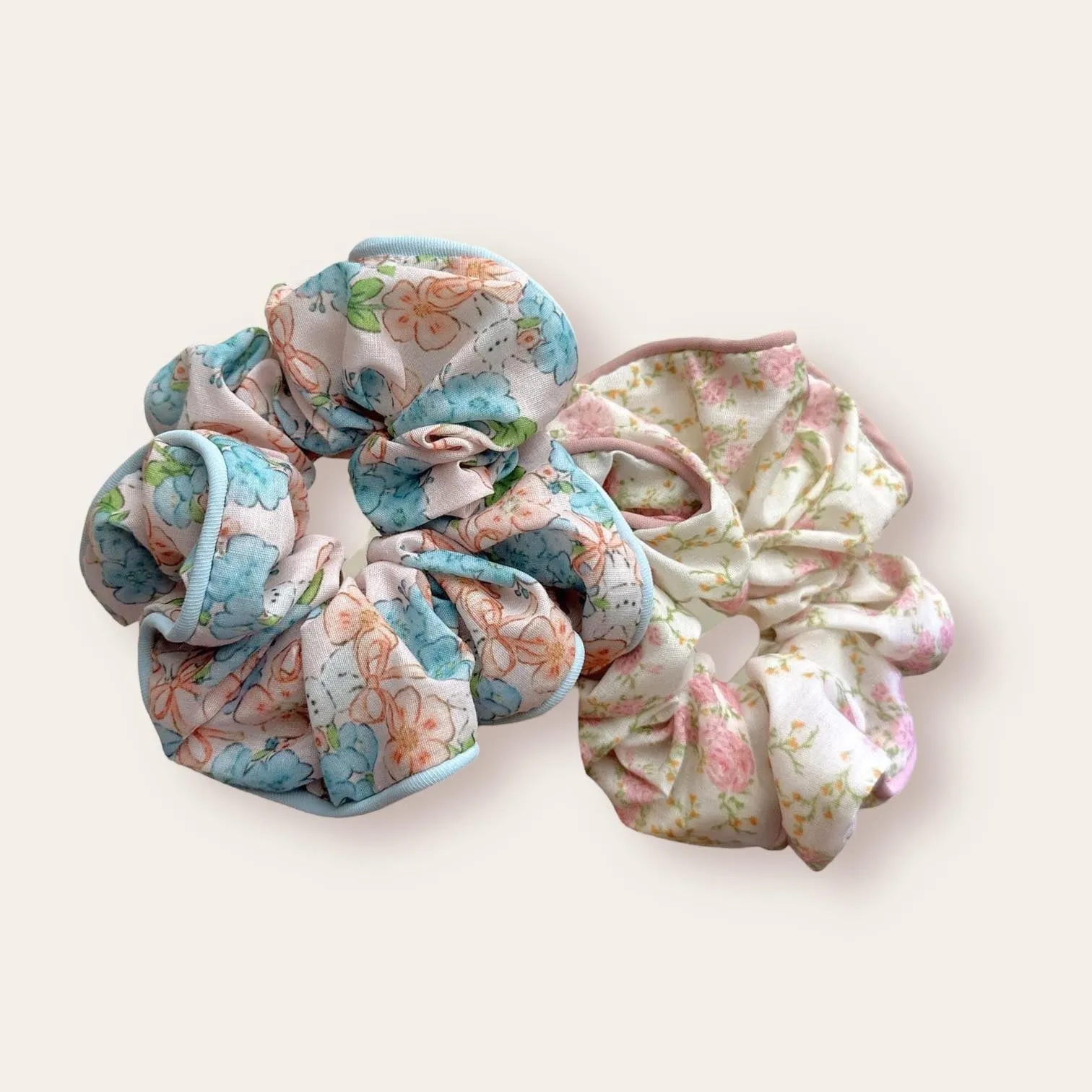 TRIX 2pc Set Printed Artsy Scrunchie