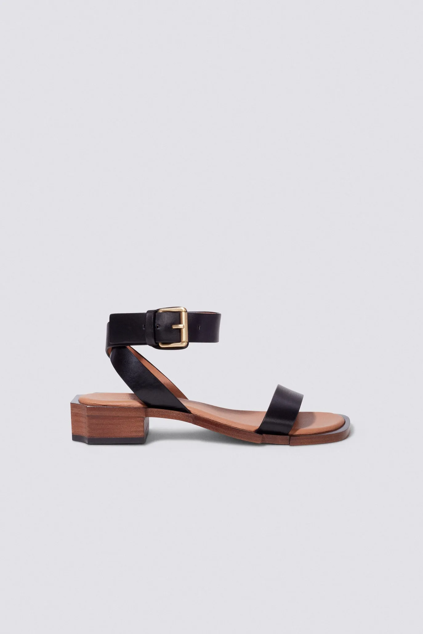 Turner Sculpted Flat Sandal