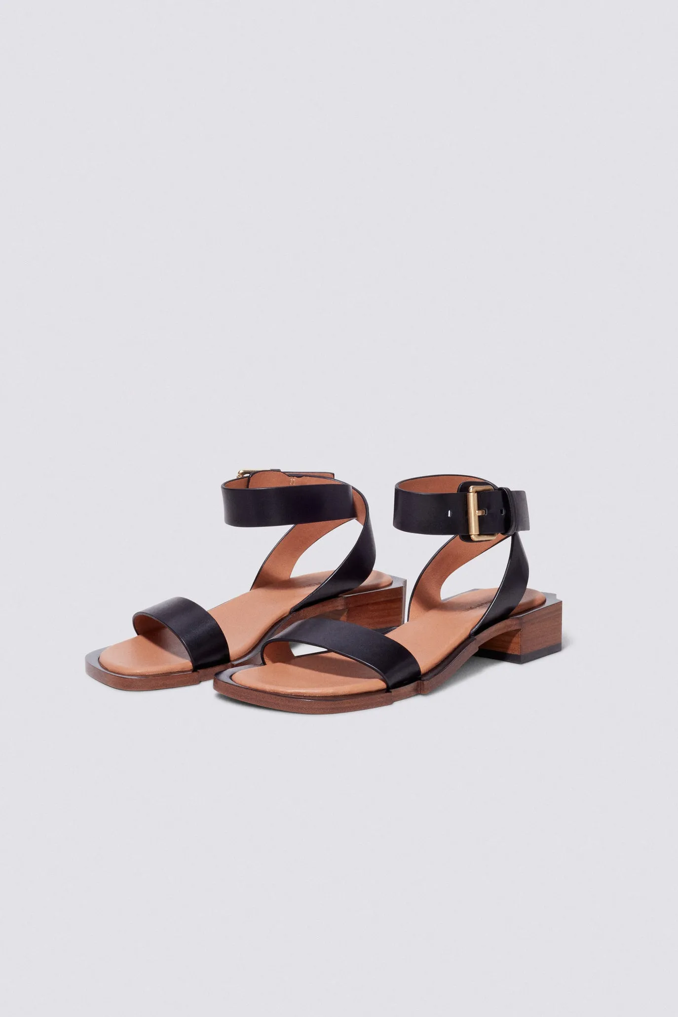 Turner Sculpted Flat Sandal