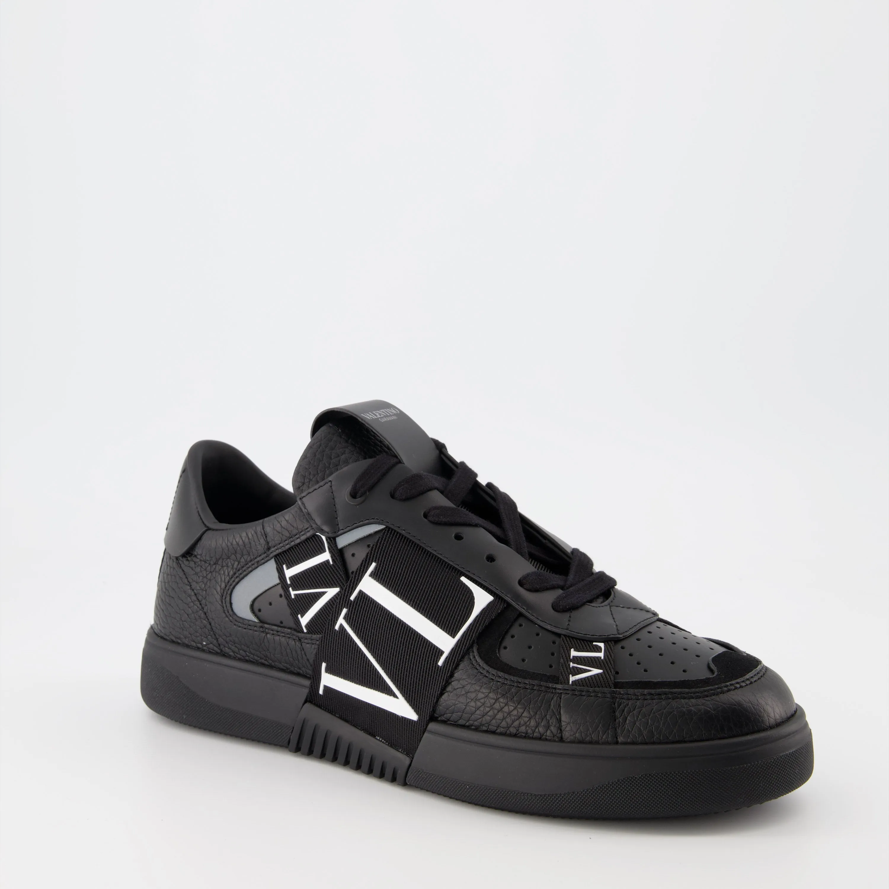 Valentino Garavani Leather VL7N Sneakers