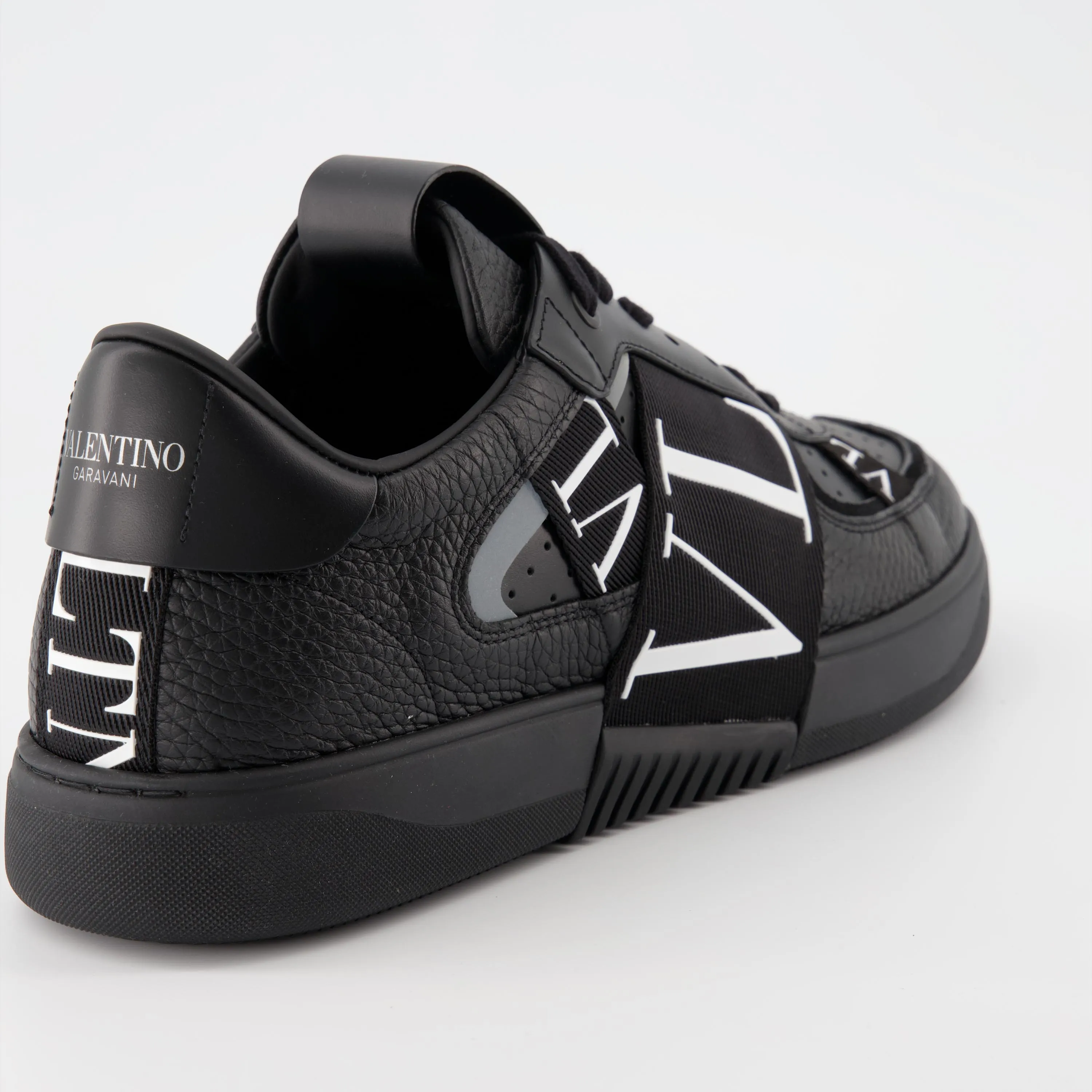 Valentino Garavani Leather VL7N Sneakers