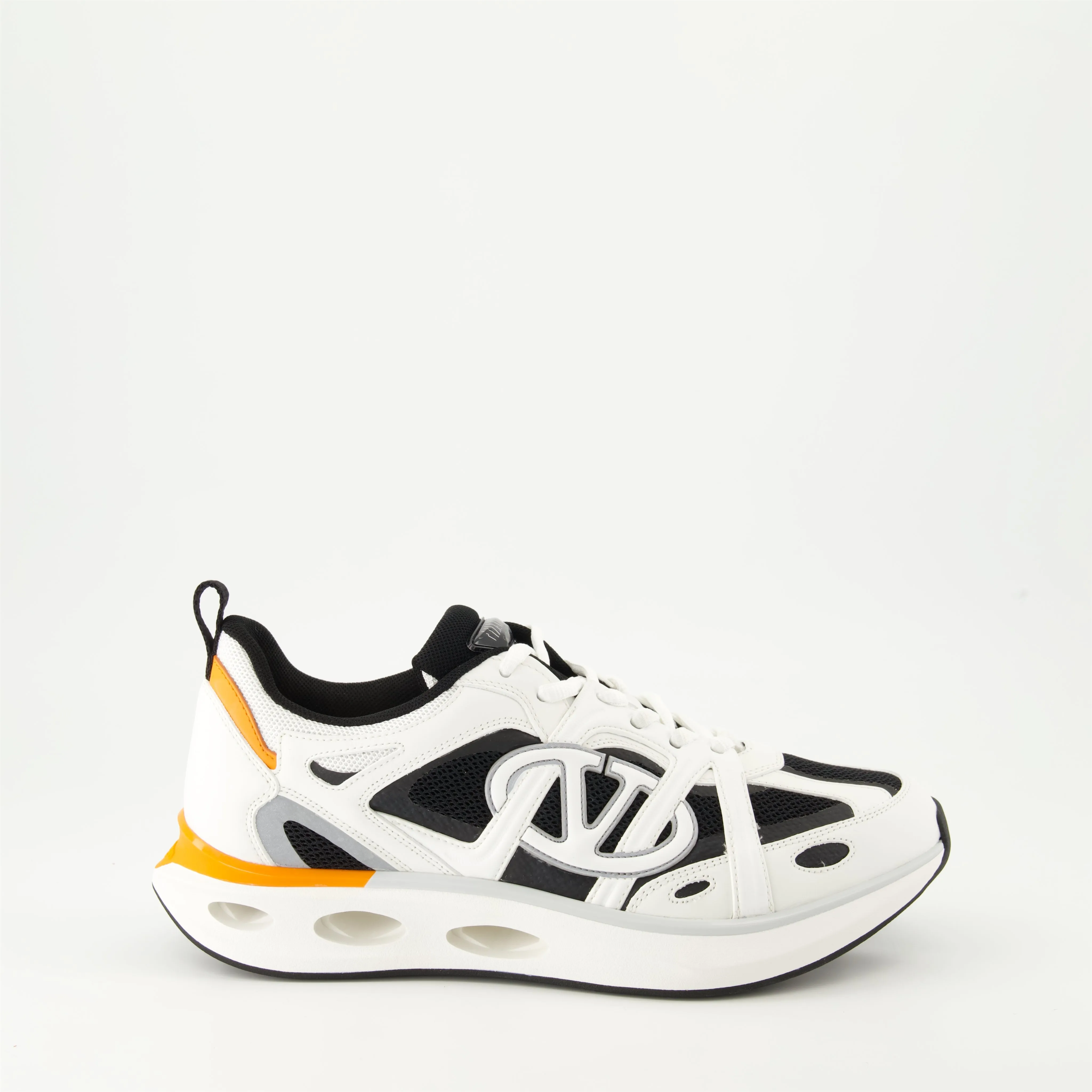 White and Black VLogo Easyjog Sneakers