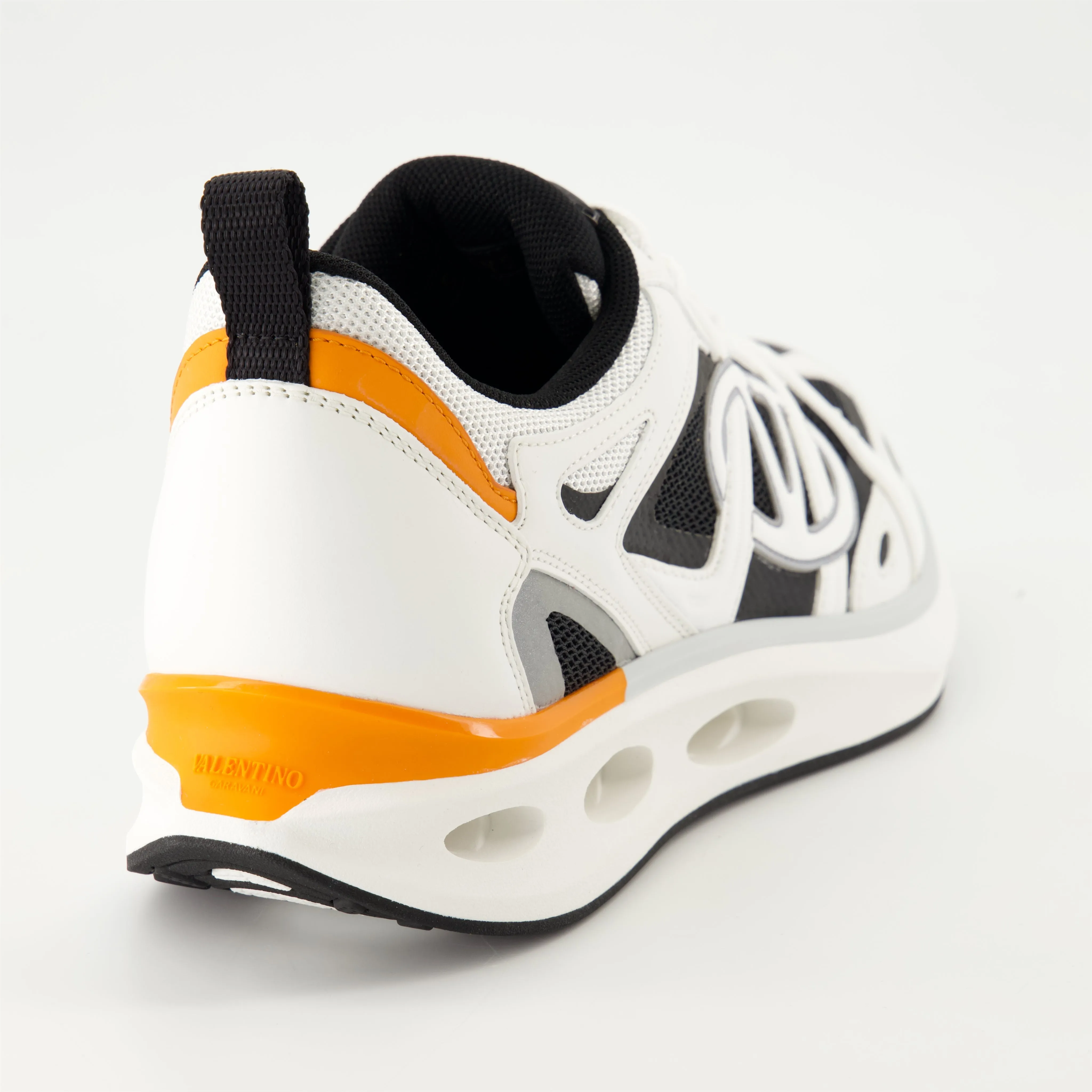 White and Black VLogo Easyjog Sneakers