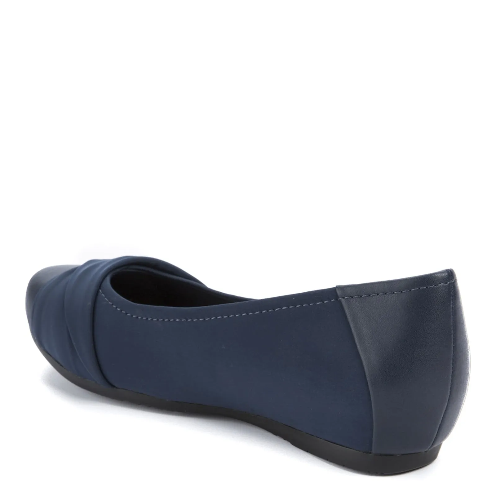 Women's Baretraps, Mitsy Flat