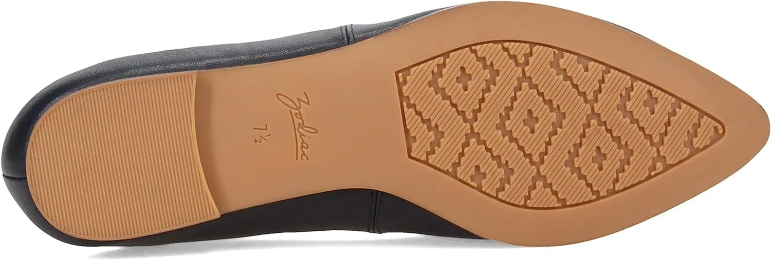 ZODIAC Women's Hill Flat